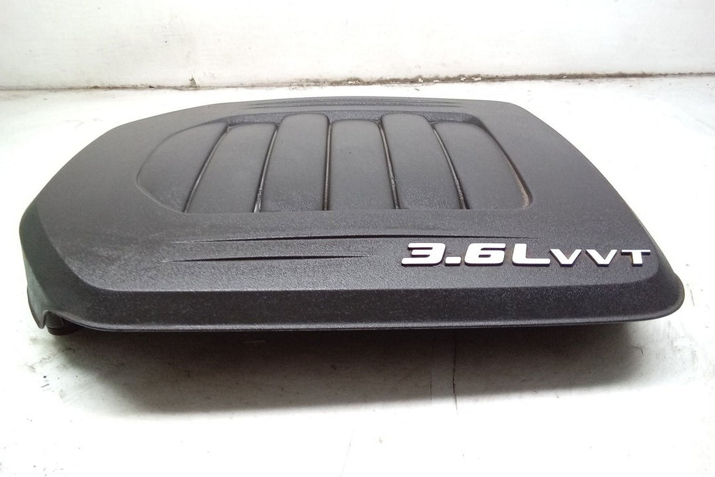 Pre-Owned 15 2015 Dodge Caravan Engine Cover 3.6L OEM T384191