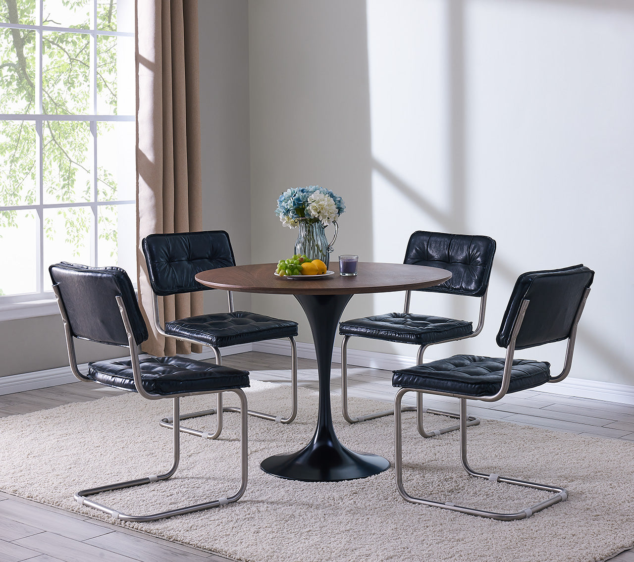 Mid-Century Round Wood Table in Brown/Dark Walnut Q664