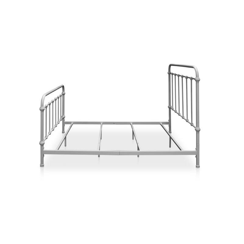Vintage White King Metal Spindle Bed C158
