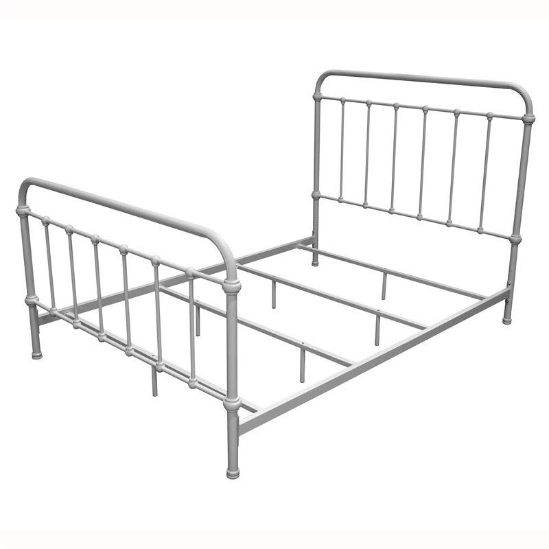 Vintage White King Metal Spindle Bed C158