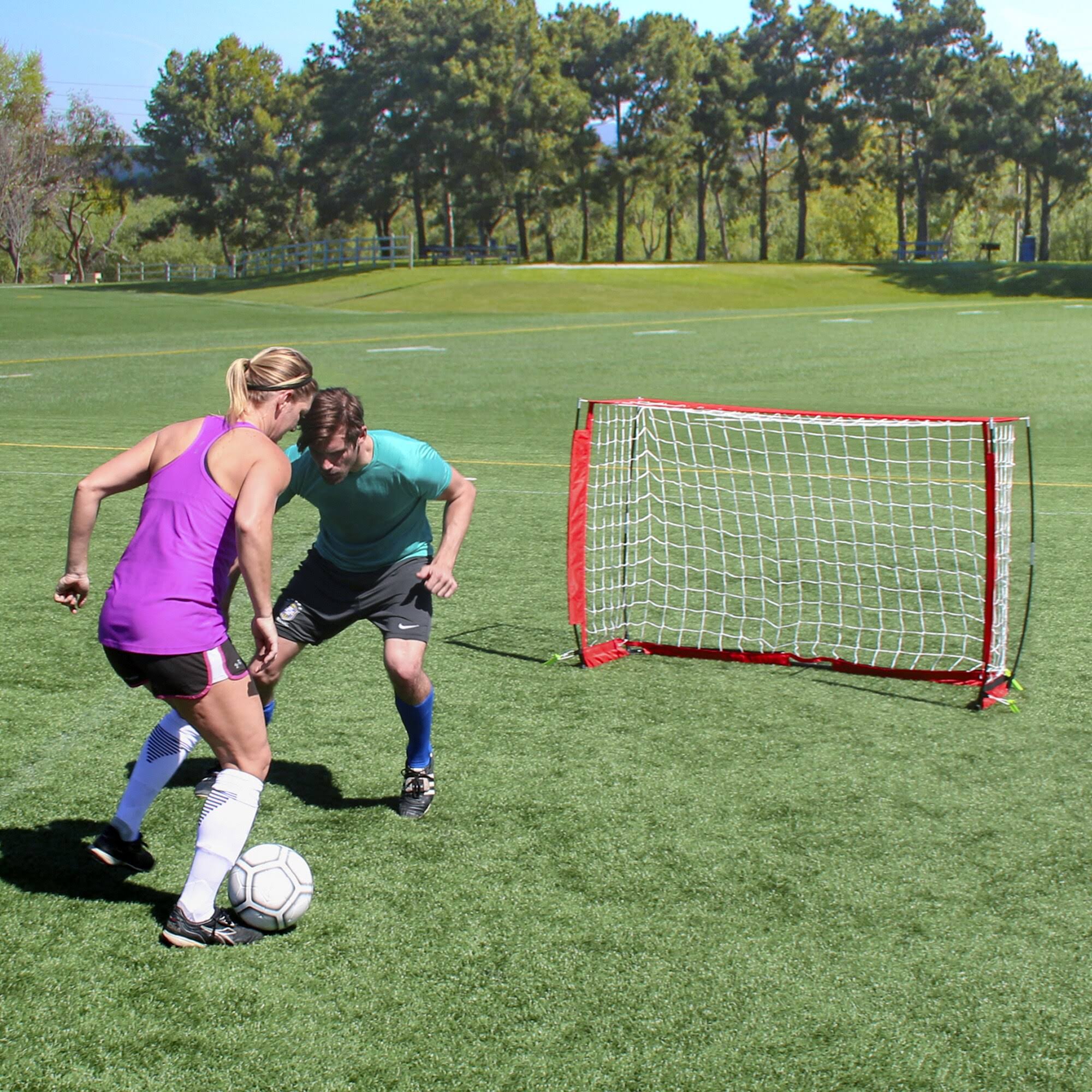 6& Soccer Goal with 6 Cones and Carrying Case O3792