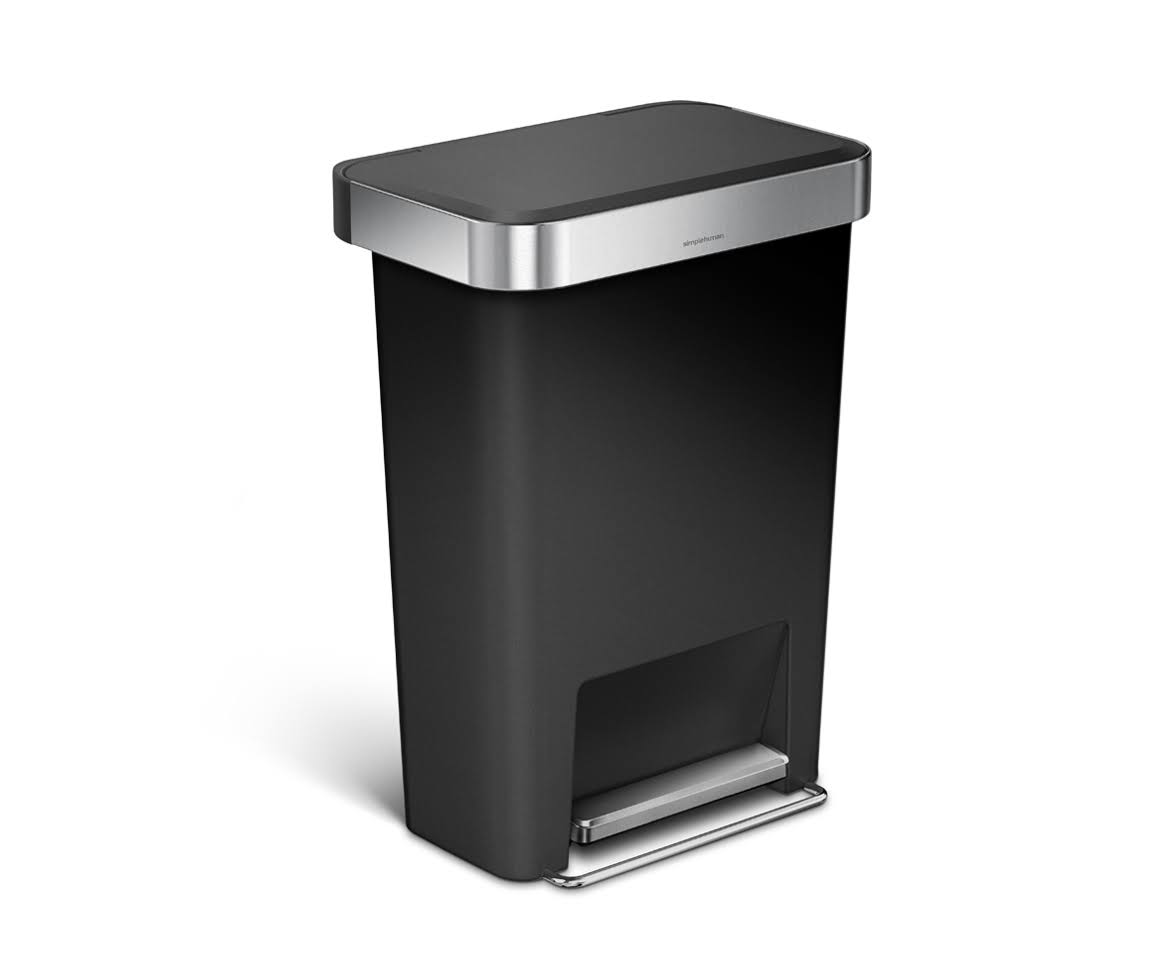 45 Litre Rectangular Step Trash Can Black Plastic N6898