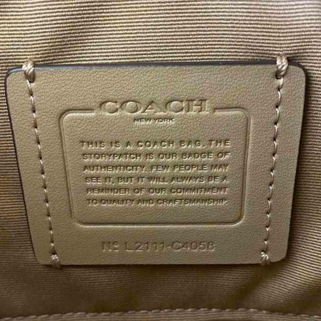 White Leather Shoulder Bag I257392