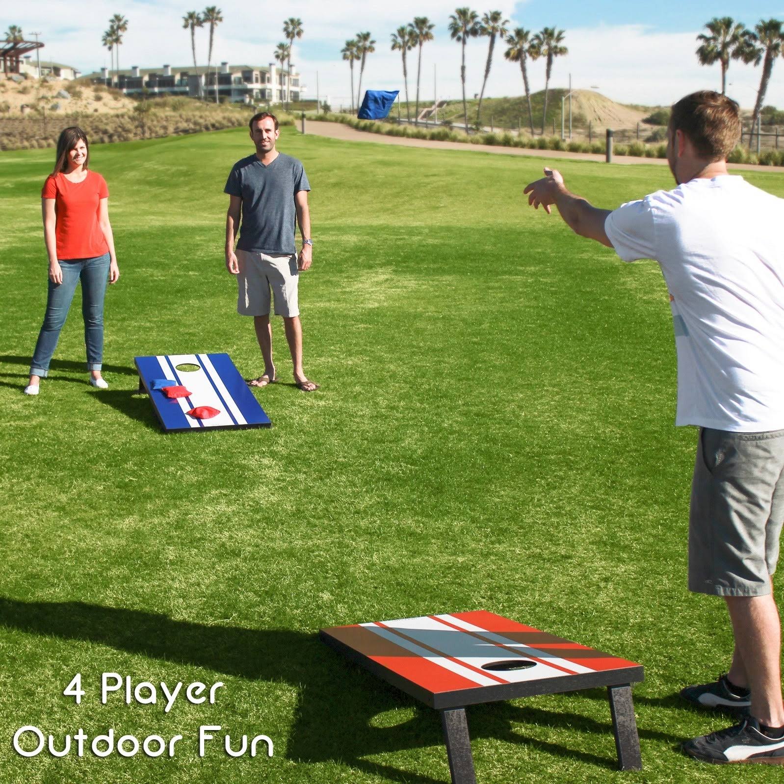 Regulation Size Cornhole Set with 8 Bags and Carry Case Q488850