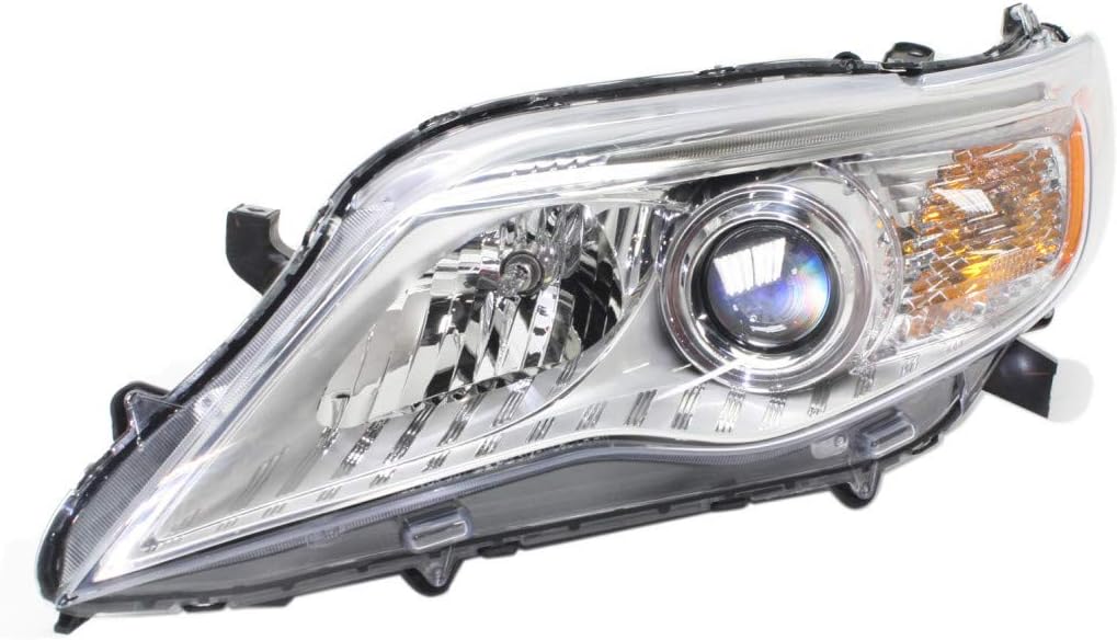 Driver Side Halogen Headlight Assembly B930905
