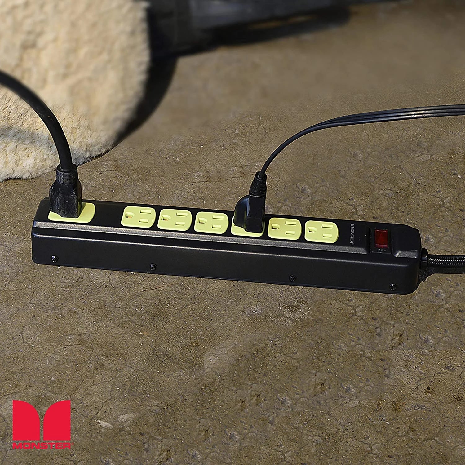 7 Plug-In Surge Protector Power Strip Z5008