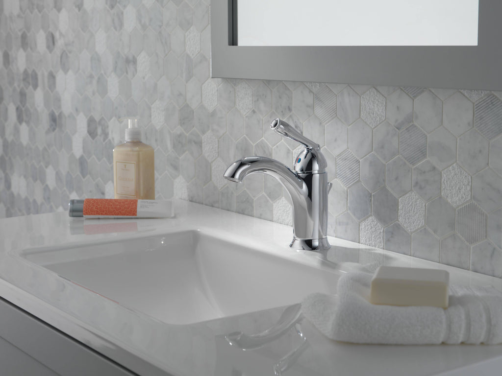 Chrome Single Handle Bathroom Faucet M16116