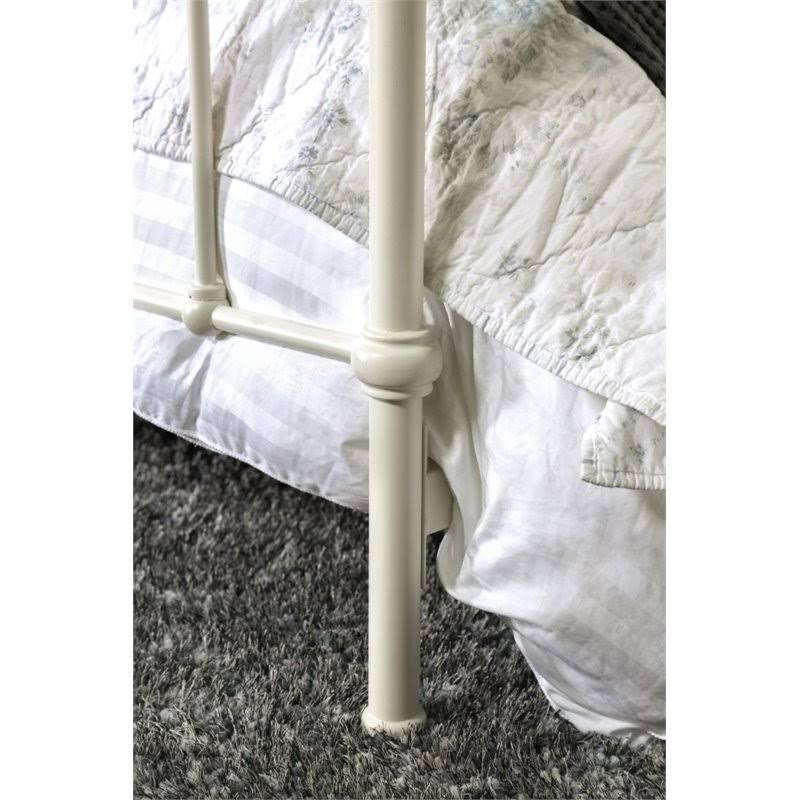 Vintage White King Metal Spindle Bed C158