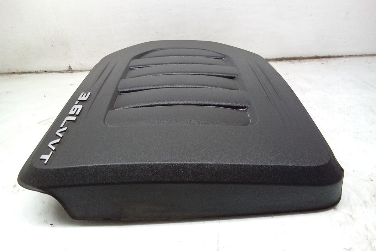 Pre-Owned 15 2015 Dodge Caravan Engine Cover 3.6L OEM T384191