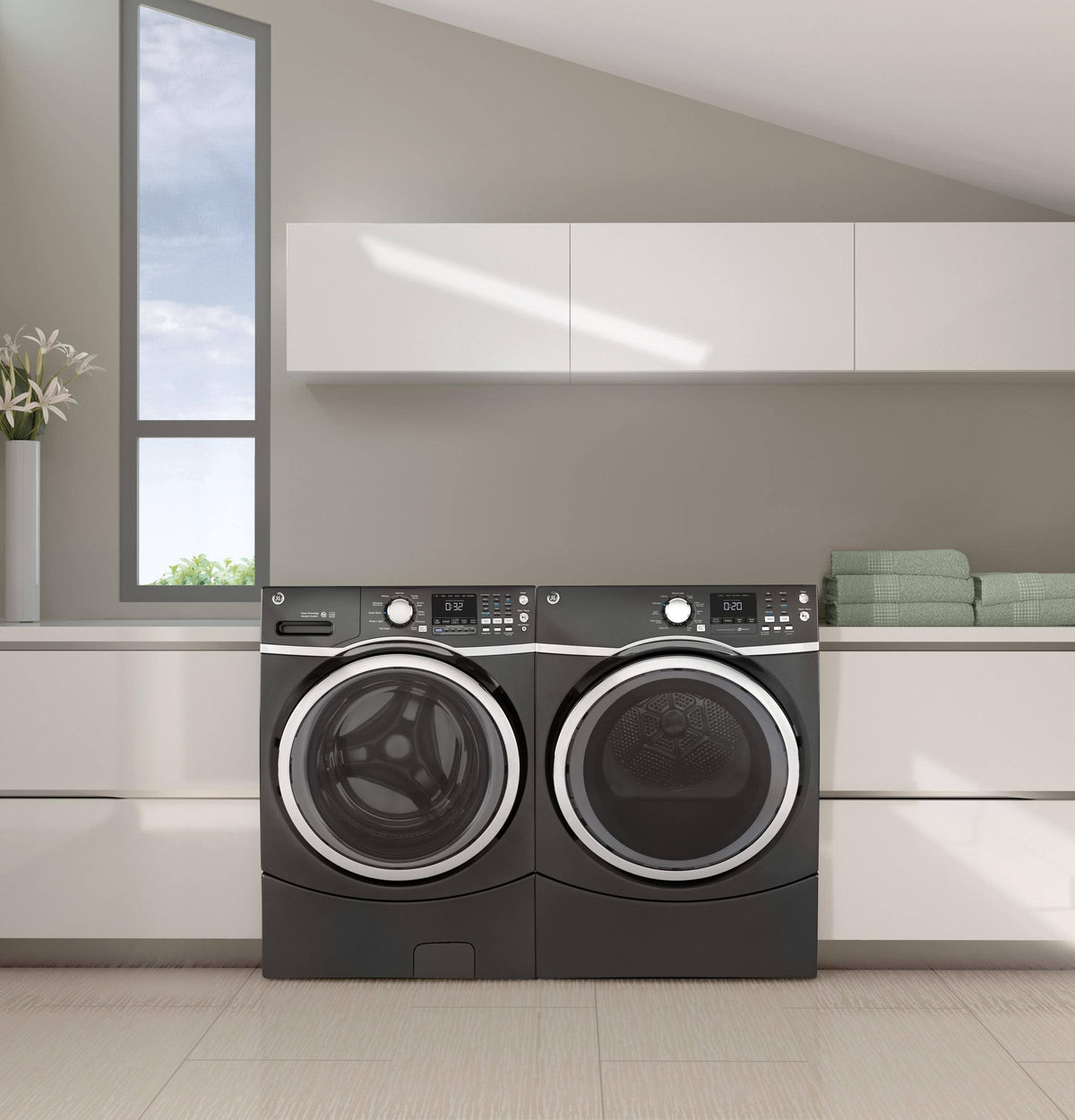 Gray Electric Dryer with Steam P10565