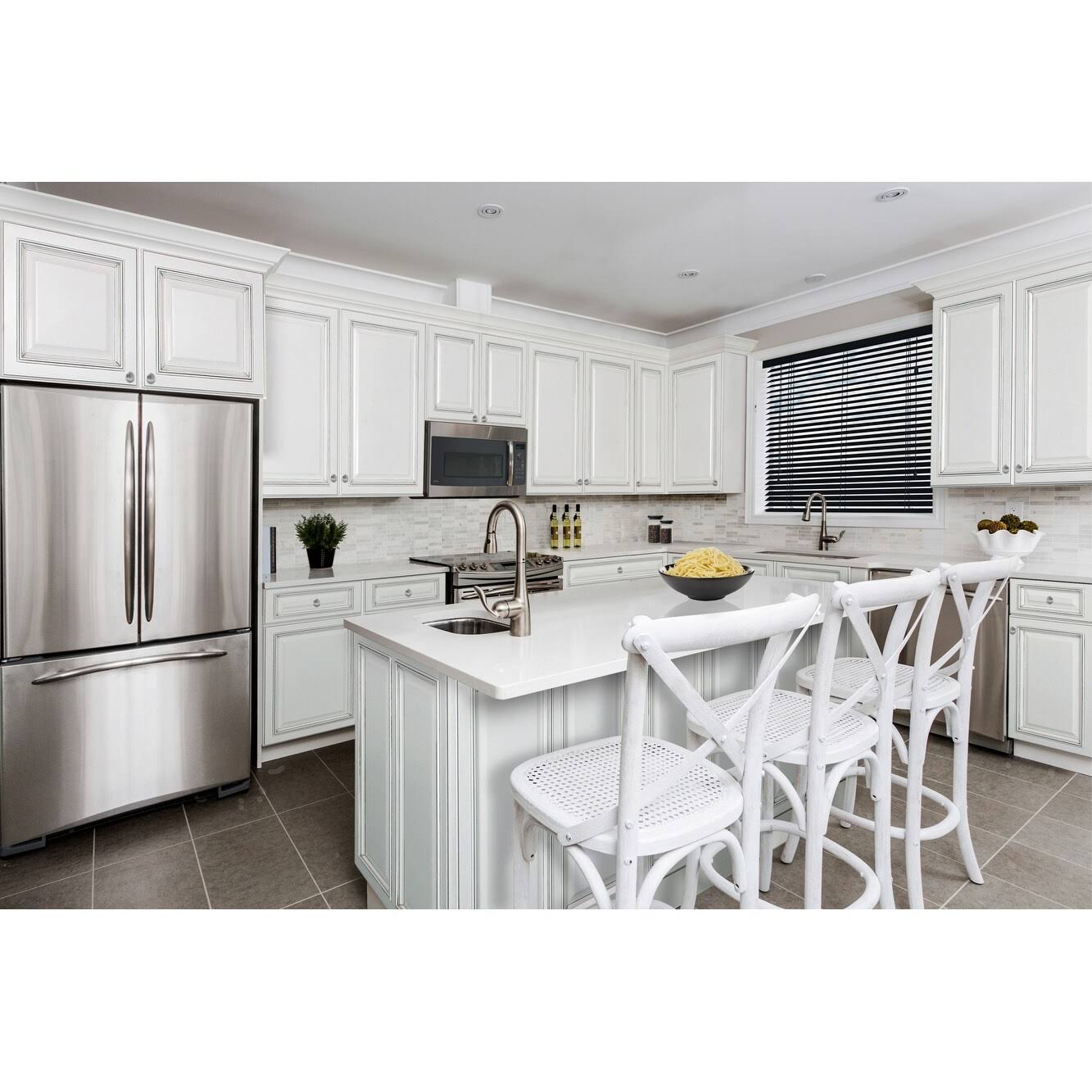 White Single Door Wall Cabinet C78268